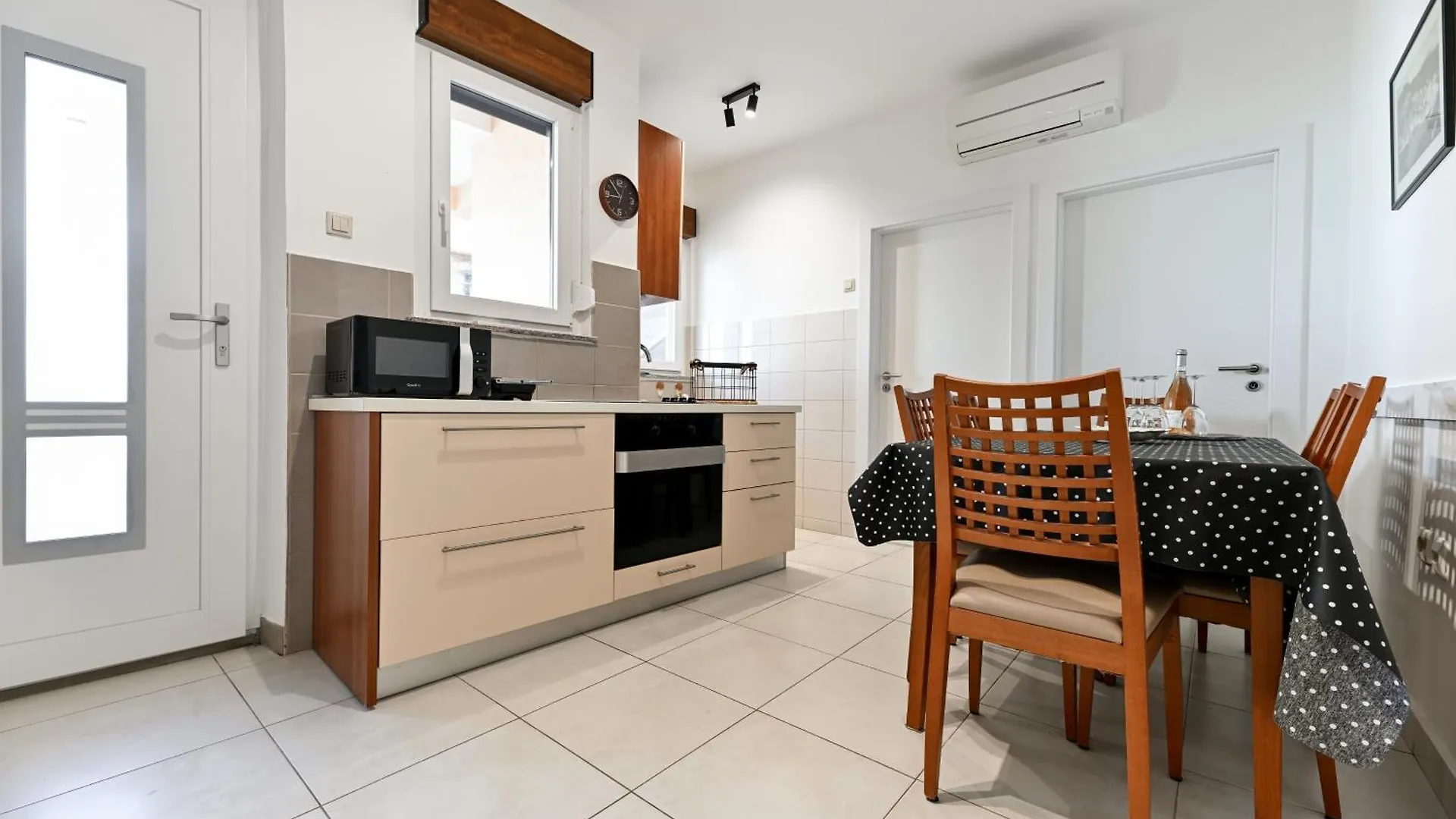 Apartment Bazdaric Novigrad  Croatia